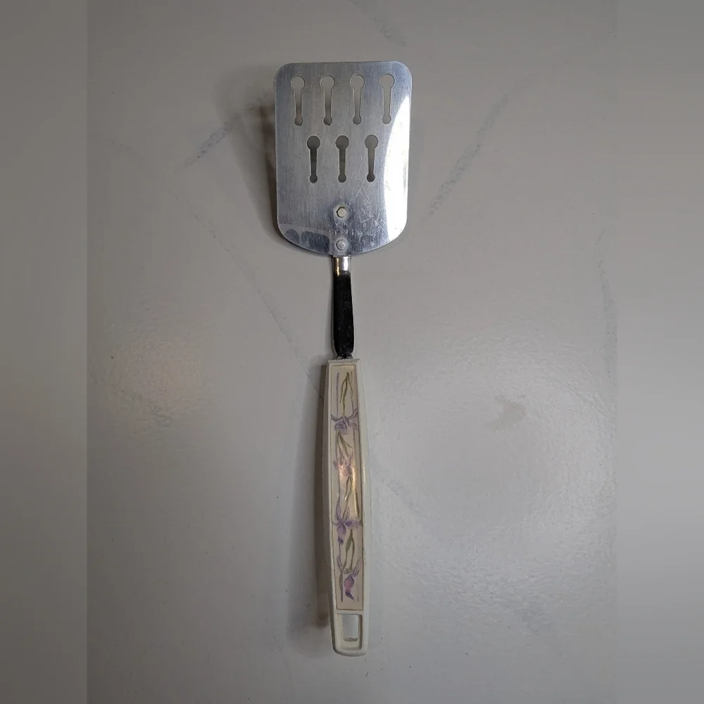 Vintage Ekco Corelle Shadow Iris Nylon Keyhole Slotted Spatula Plastic Handle
